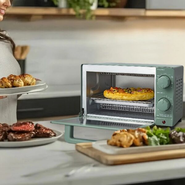 4 Slice Countertop Toaster Oven with 3 Settings, includes Baking Rack and Pan, Black, New