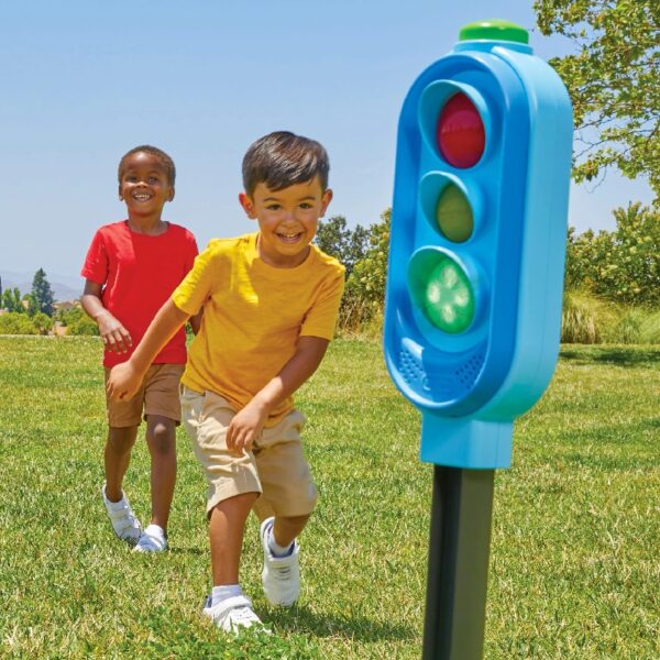 Little Tikes Red Light Green Light Sport Toy, Active Play, Outdoor Stoplight, Boys and Girls Ages 3+
