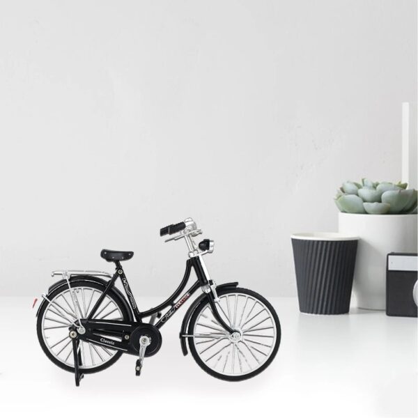 Mini Bike Toys, Simulation Vintage Bicycle Model Miniature Toys Retro Decoration for Collection & Bookshelf Display