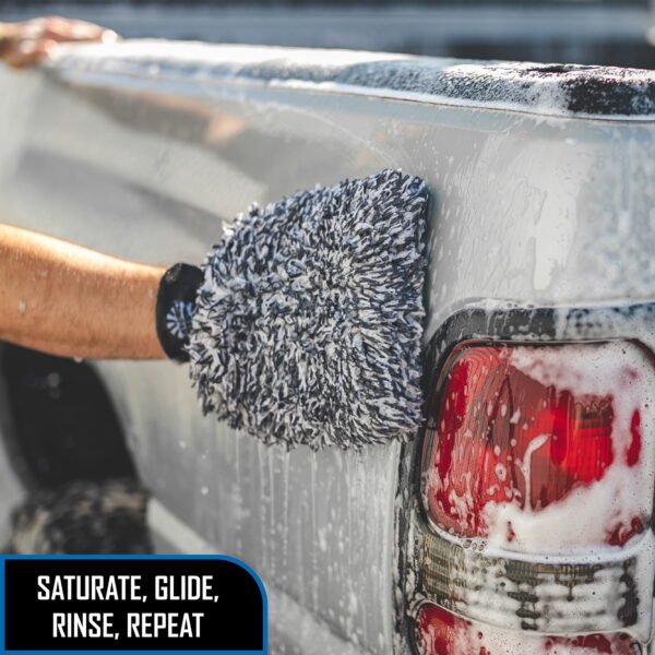 The Cyclone Ultra - Car Wash Mitts - 8in x 9in Blue + Black (2 Pack)