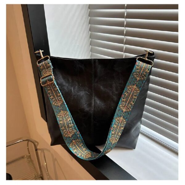 Hobo Bags for Women Crossbody Handbags Guitar Strap Shoulder Bucket Bag Vegan Leather Purse Trendy Boho Tote Purses