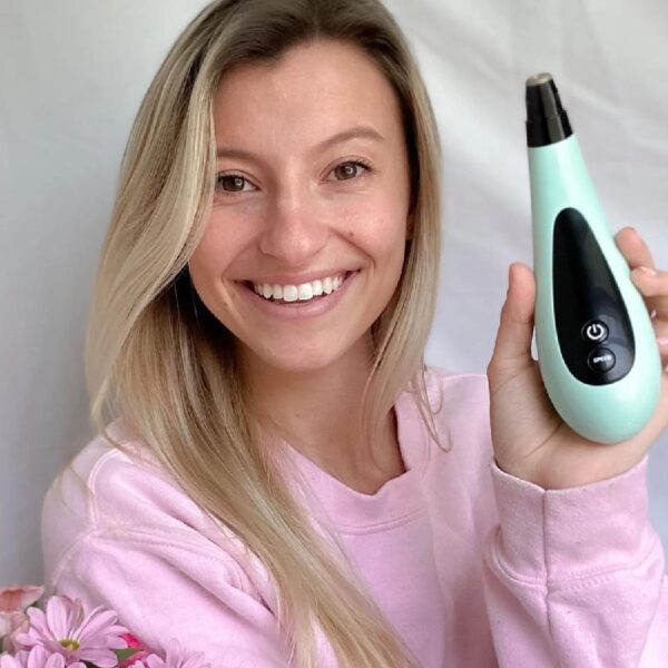 MIO Diamond Tip Microdermabrasion Device, Rechargeable Exfoliator & Pore Extractor