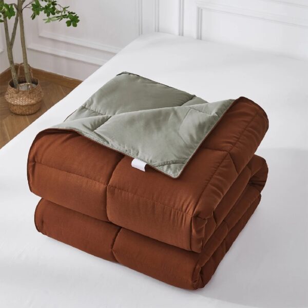 Light Weight Down Alternative Comforter Set, Queen, Green, Reversible
