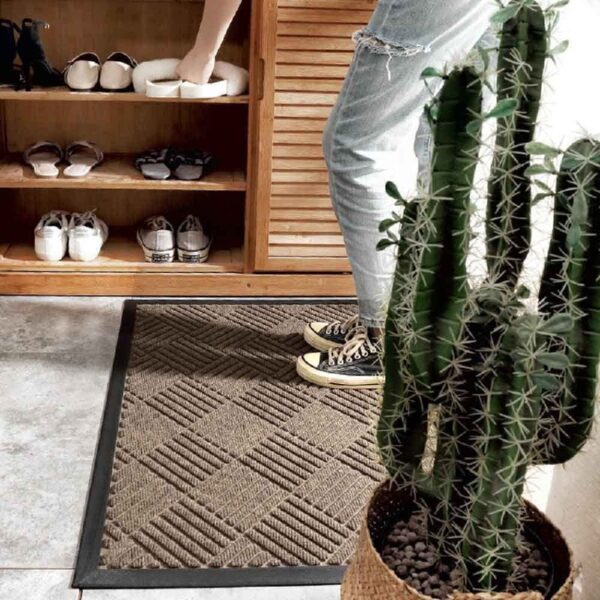 Front Door Mat Indoor and Outdoor Welcome Mat Rubber Backing Entrance Mat Easy Clean Patio Mat Heavy Duty Entryway Doormat for Front Back Doors, Laundry Rooms, Mudrooms 24''x35.4'' Brown