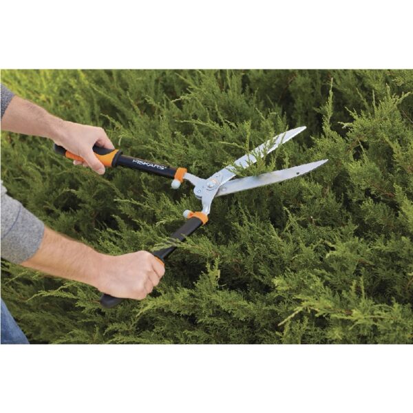 Fiskars Power-Lever Hedge Shears with Soft Grip and Precision-Ground Steel Blades