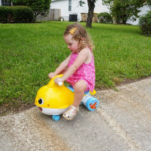 Baby Shark Foot-to-Floor Unisex Kids Ride-on for Age 1.5-3 Years