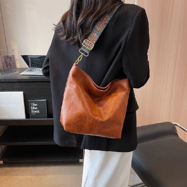 Hobo Bags for Women Crossbody Handbags Guitar Strap Shoulder Bucket Bag Vegan Leather Purse Trendy Boho Tote Purses