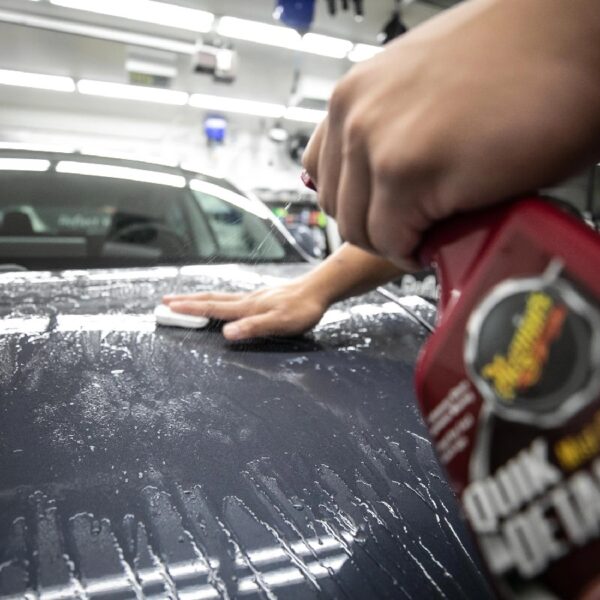 Smooth Surface Clay Kit - Safe and Easy Car Claying for a smooth as Glass Finish, G191700
