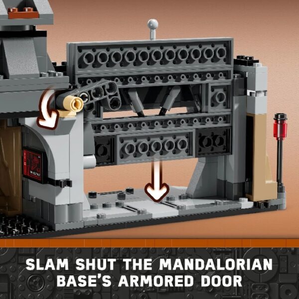 Star Wars: The Mandalorian Paz Vizsla and Moff Gideon Battle, Fun Building Set for Kids, Collectible Star Wars Toy with 4 Minifigures, Star Wars Birthday Gift for 7 Year Old Boys and Girls, 75386