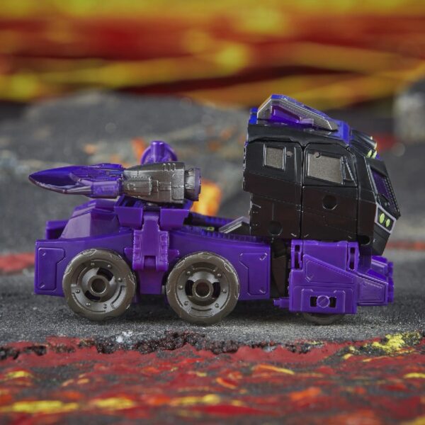 Legacy United Voyager Class Animated Universe Decepticon Motormaster Action Figure