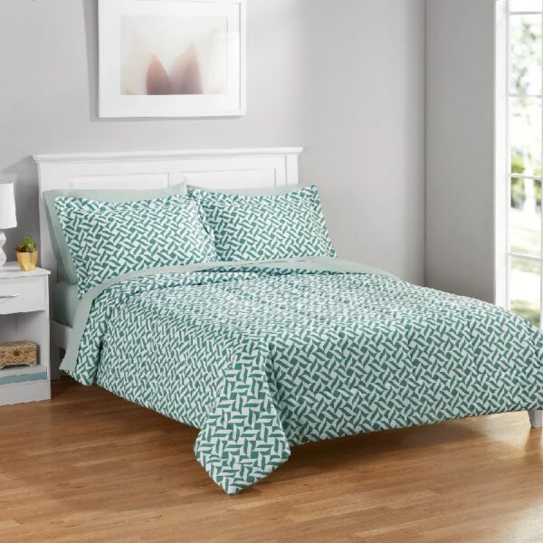 7 Piece Reversible Bed in a Bag Comforter Set with Sheets, Black, Queen