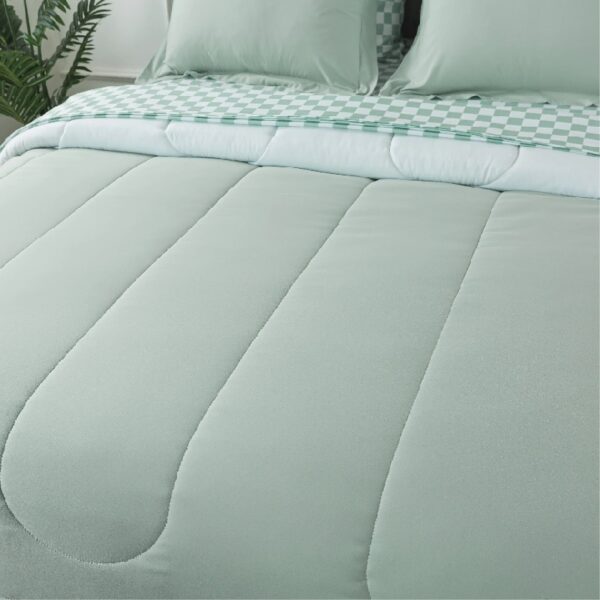 7 Piece Reversible Bed in a Bag Comforter Set with Sheets, Black, Queen